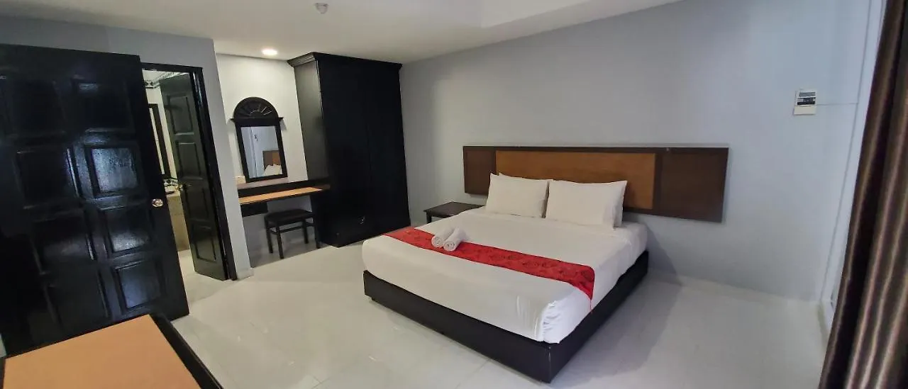 Leisure Cove Hotel And Apartments 4*, George Town