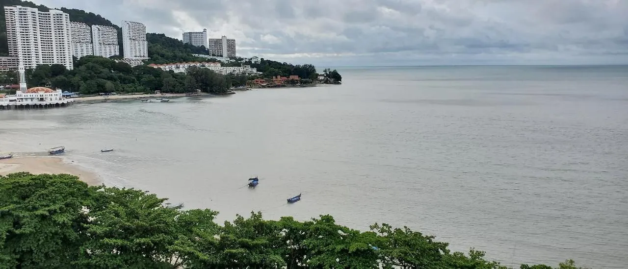 Leisure Cove Hotel And Apartments  George Town