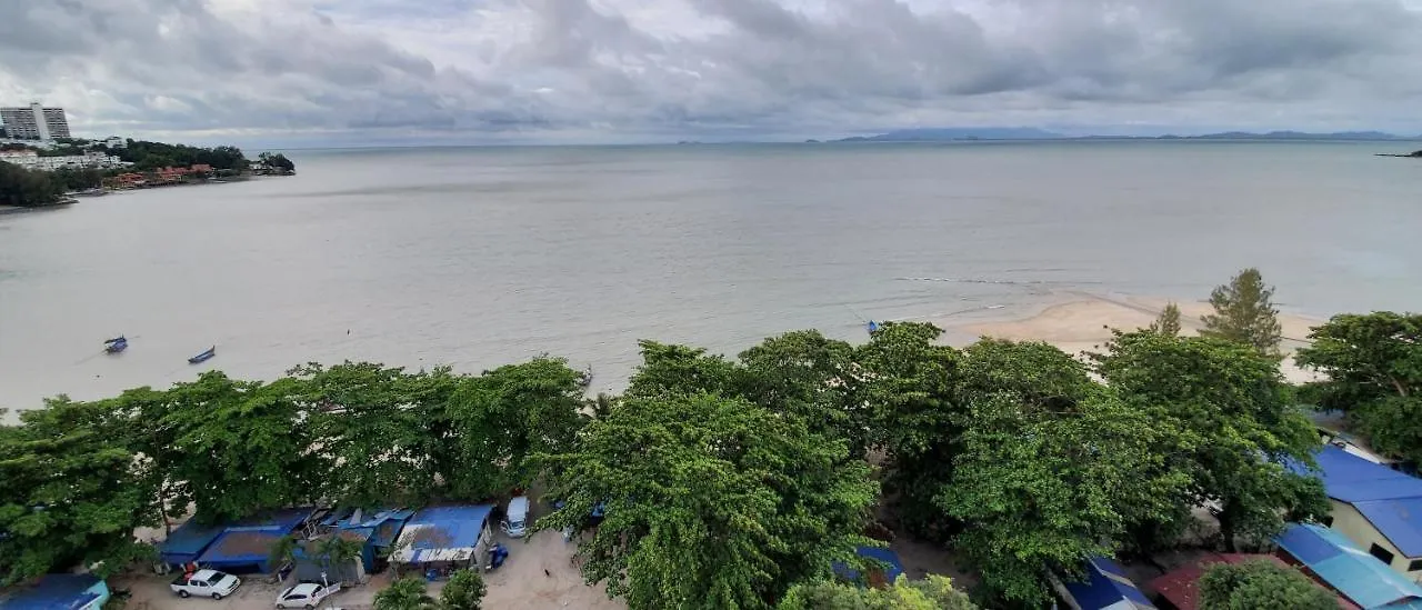 Leisure Cove Hotel And Apartments