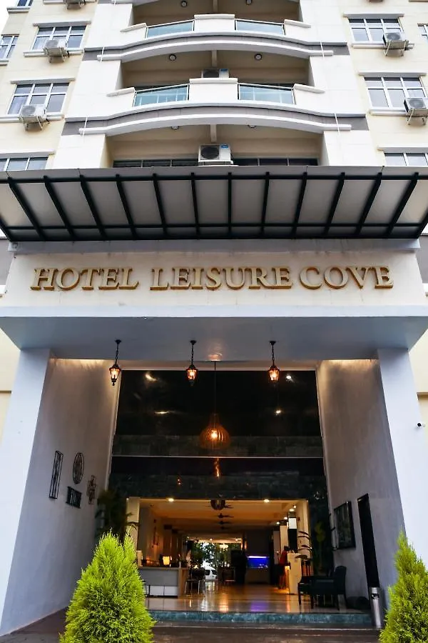 Leisure Cove Hotel And Apartments
