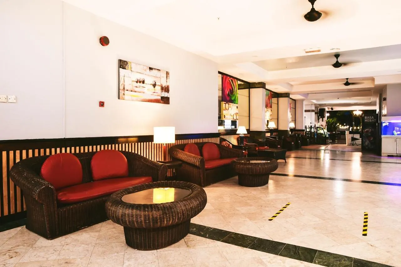 Leisure Cove Hotel And Apartments