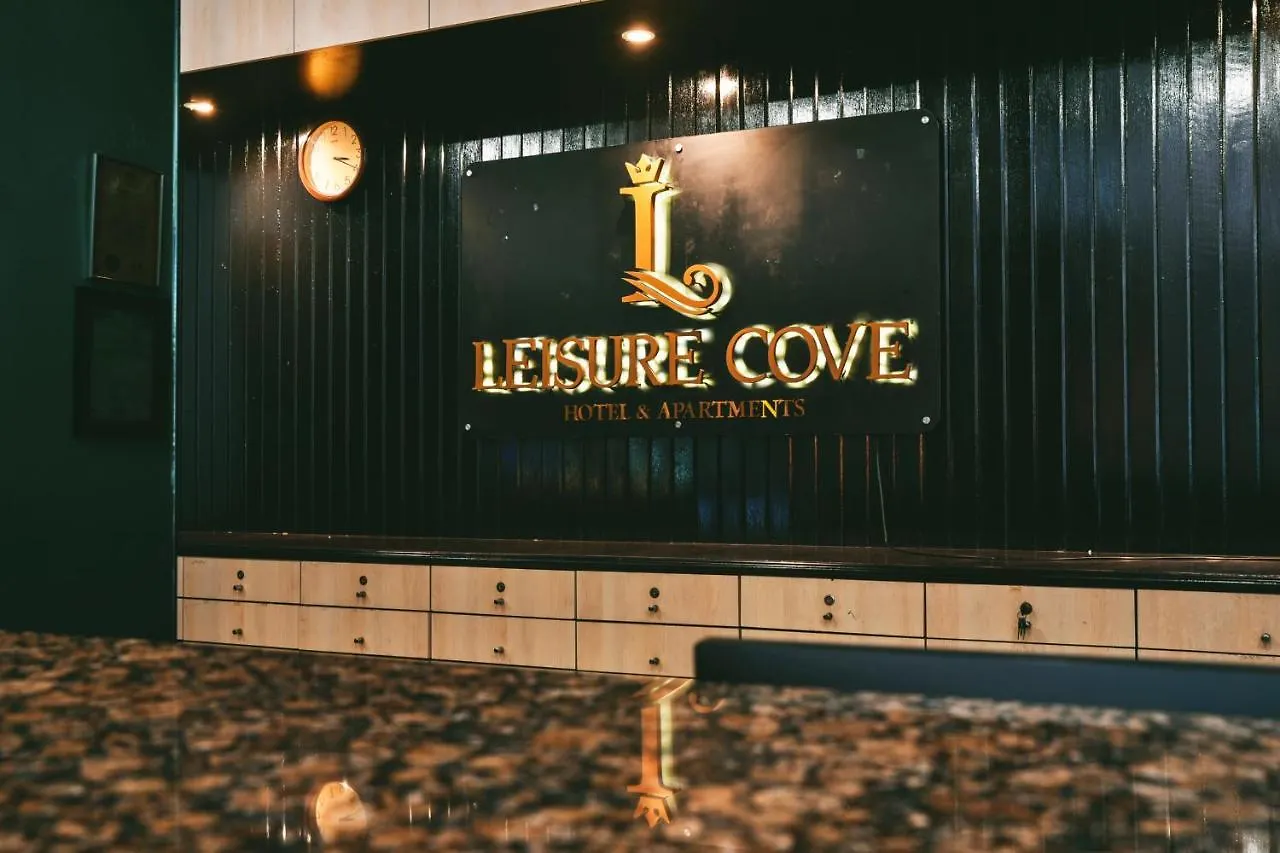 Leisure Cove Hotel And Apartments