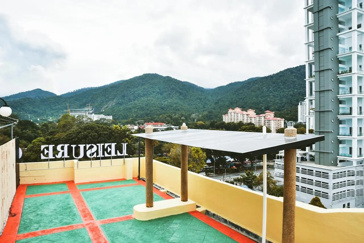 Leisure Cove Hotel And Apartments