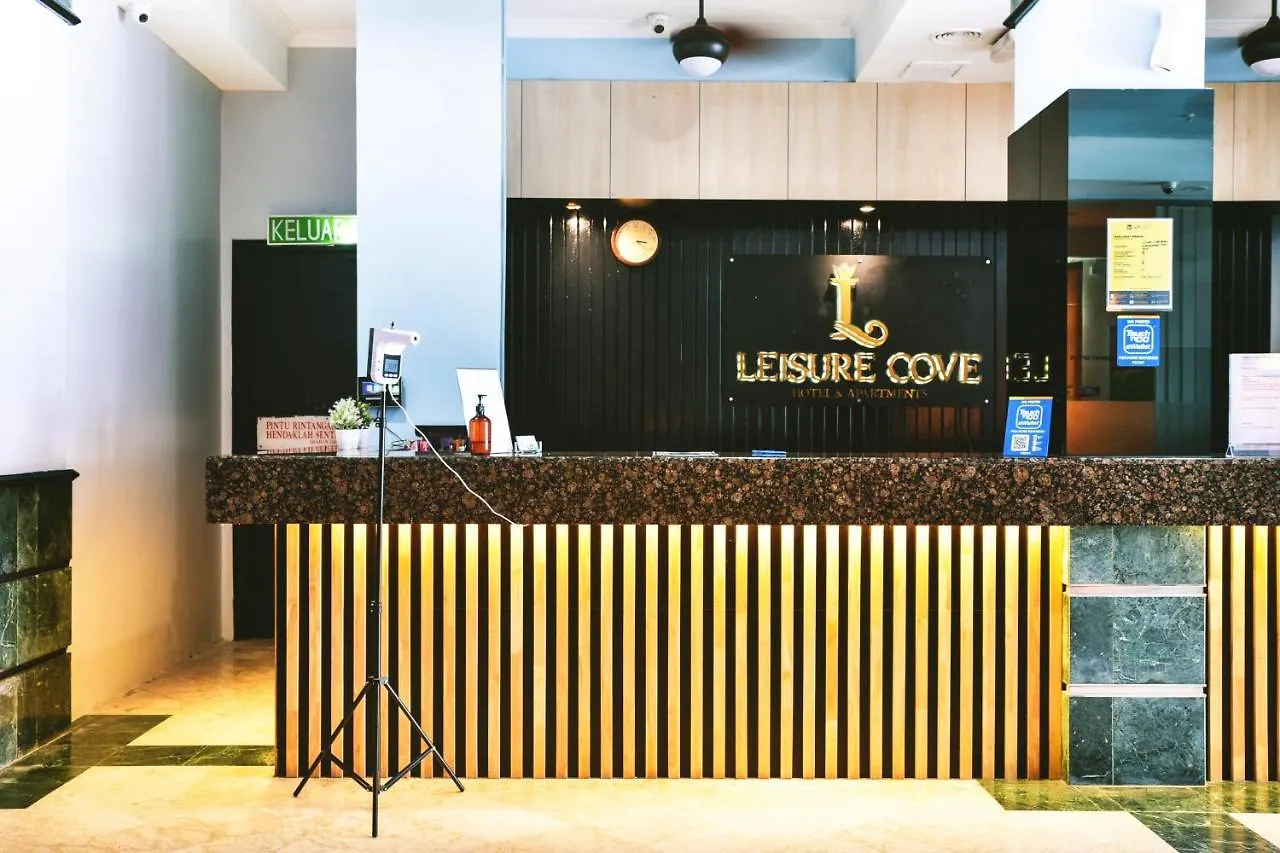 Leisure Cove Hotel And Apartments